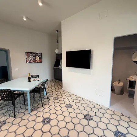Viaggio Homes Da 60 M2 Con Jacuzzi Hammam Cucina Patio Con Aperitivo Di Benvenuto Casa de hóspedes Faiano