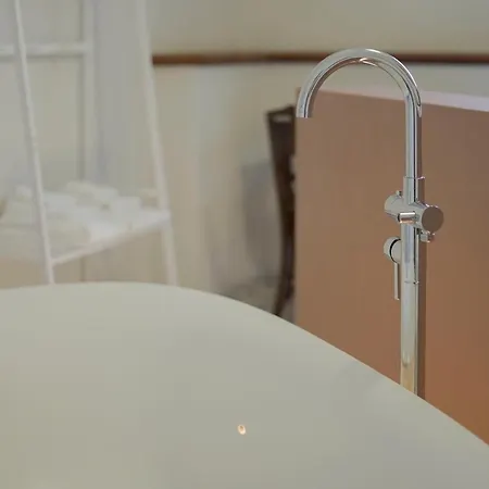 Viaggio Homes Da 60 M2 Con Jacuzzi Hammam Cucina Patio Con Aperitivo Di Benvenuto Casa de hóspedes Faiano